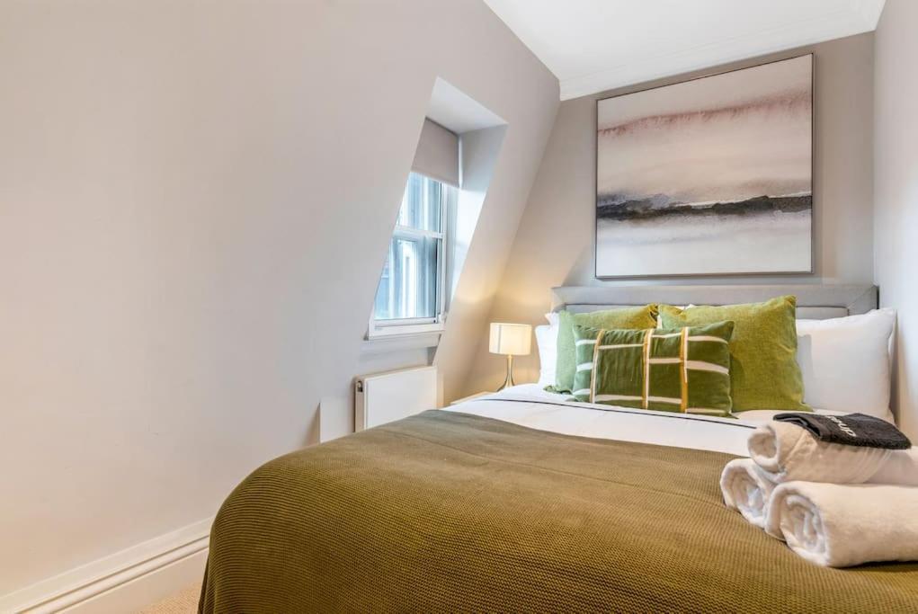 3bdbond Strmayfair - Sleeps 7 Apartment London